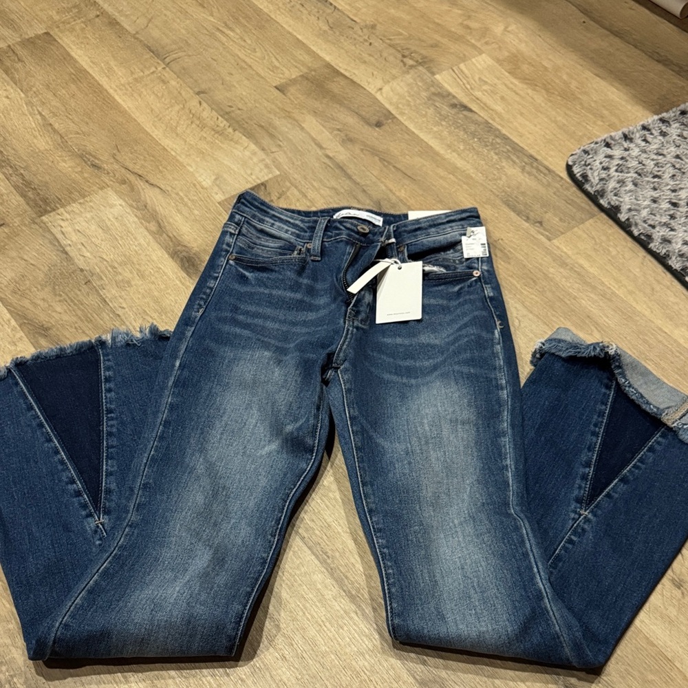 KanCan Dark Blue Cropped Jeans